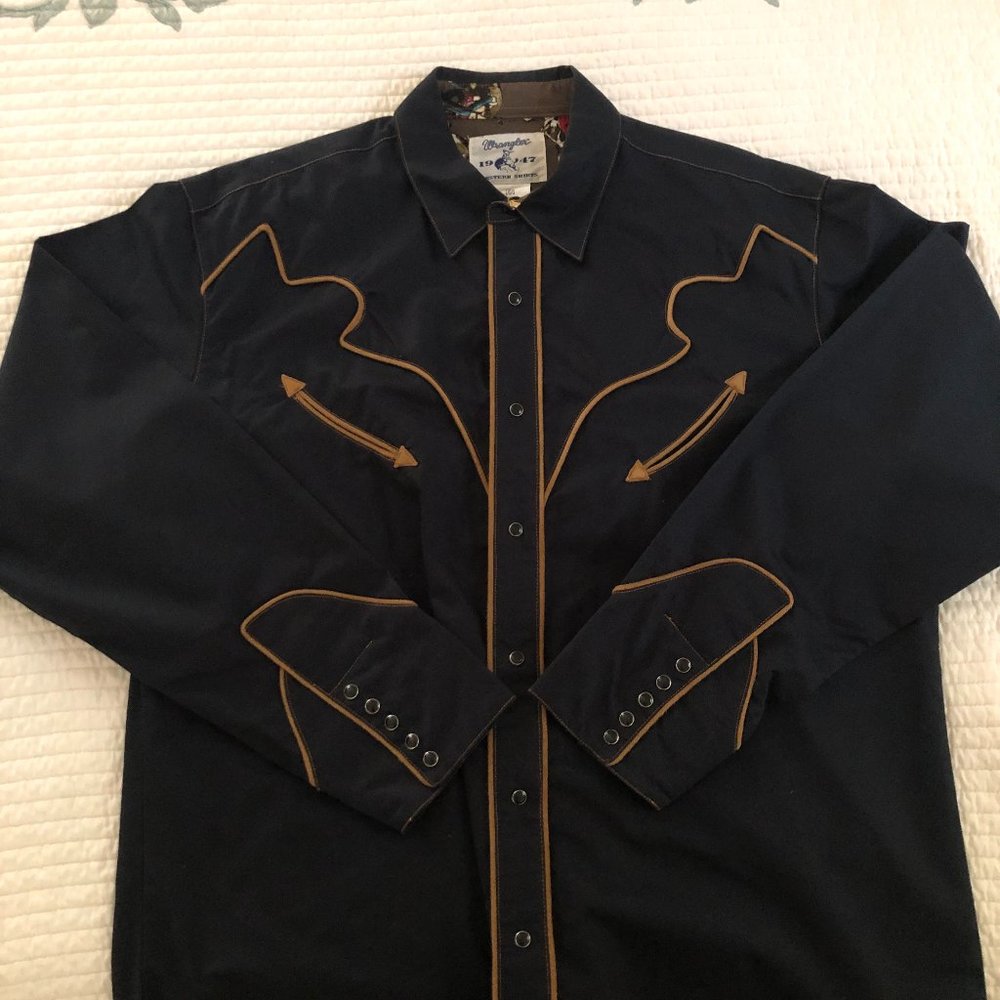 Wrangler brand 1947 Western Shirt Midnight Blue w/Tan Piping Size Large